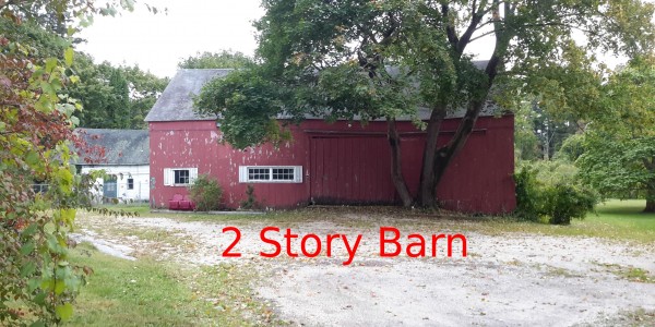 15_East_St_2_story_loft_barn_electric_and_water_20111231_190253_1.jpg